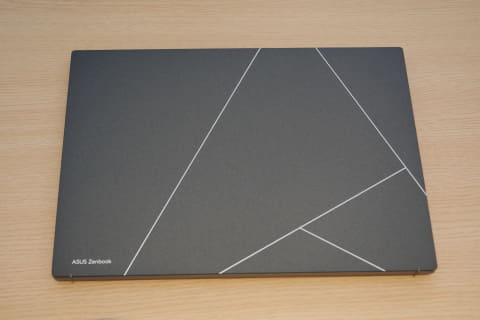 ASUS、薄型軽量モバイルノートPC「Zenbook S 13 OLED」 - PC Watch