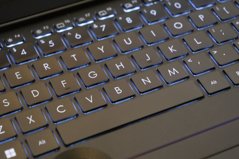 キーボードバックライトも搭載している