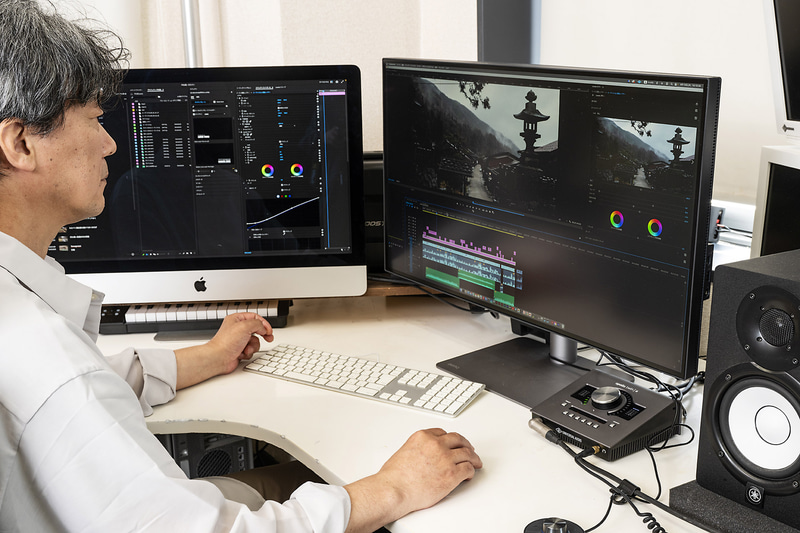 ケーブル接続するだけで、設定なしにすぐにいつも通り動画編集を始められたという