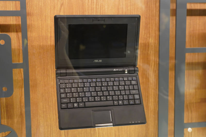 ASUSがグローバルなノートPCメーカーへと脱皮するきっかけになったEeePC
