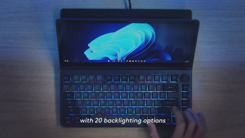 キーボードはRGB LEDバックライトを内蔵