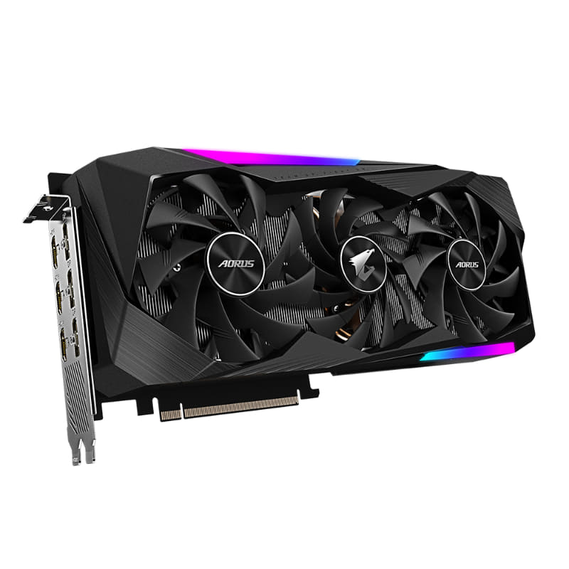 RTX 30シリーズの上位GPUはGIGABYTEに協力をいただいている。写真は「AORUS GeForce RTX 3070 MASTER 8G」。3連ファンの高OC仕様で天面にはGPU情報や好きな画像、GIFなども表示できるLCDモニターを備えるリッチな作り