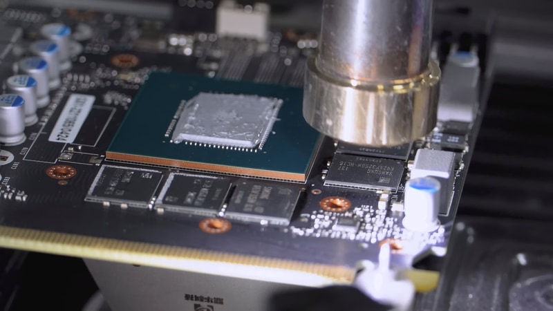 2つのメモリチップを増設する