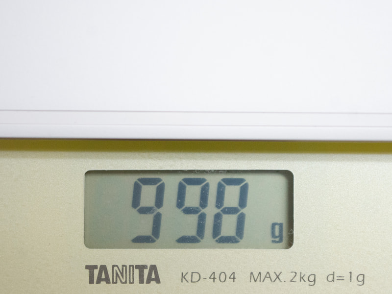 重量は実測で998g