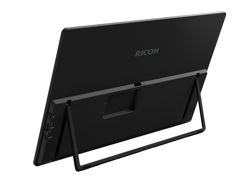 スタンド色はブラックに変更されている