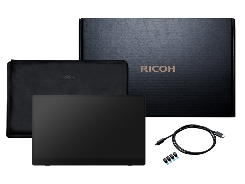 スリーブケースやUSB Type-Cケーブルに加え、背面に貼り付けられるケーブルクランプが4つ付属する