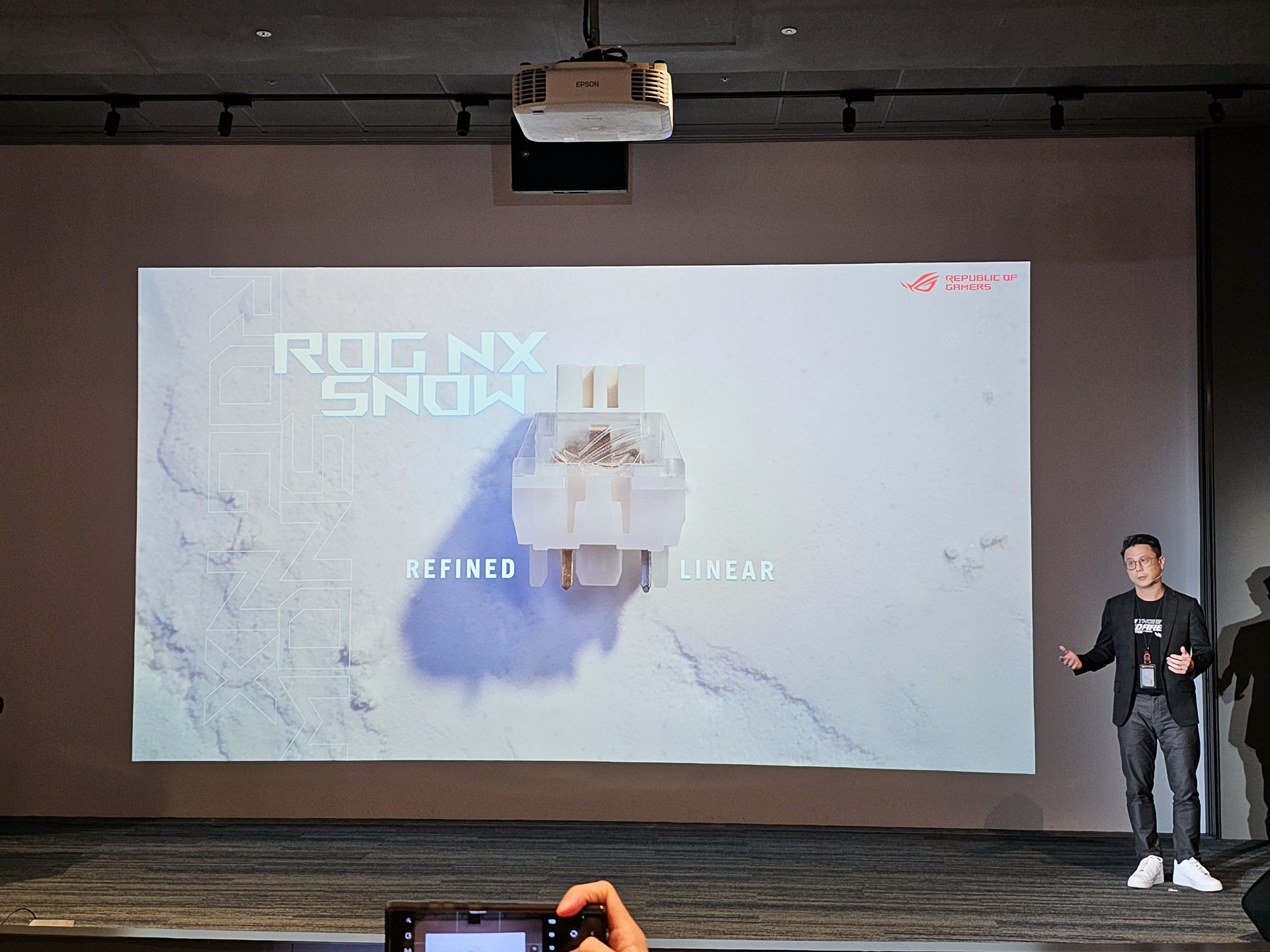 ROG NX Snowの特徴