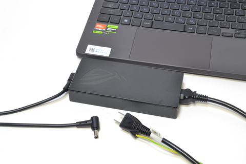 Hothotレビュー】14型/1.72kgでRTX 4080搭載。軽いのに高性能な