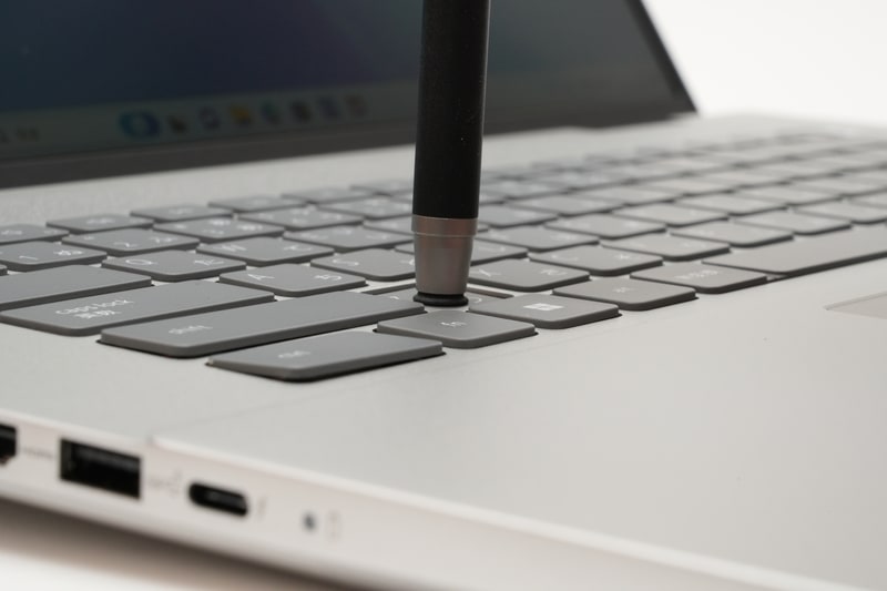 キーストロークは実測1.4mm前後