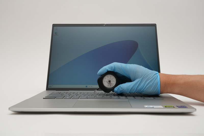 実測した押圧力はFキーが0.5N、Spaceキーが0.56N、Enterキーが0.6N