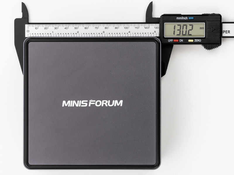 大きさは横130mm、縦方向は少し短く126mm