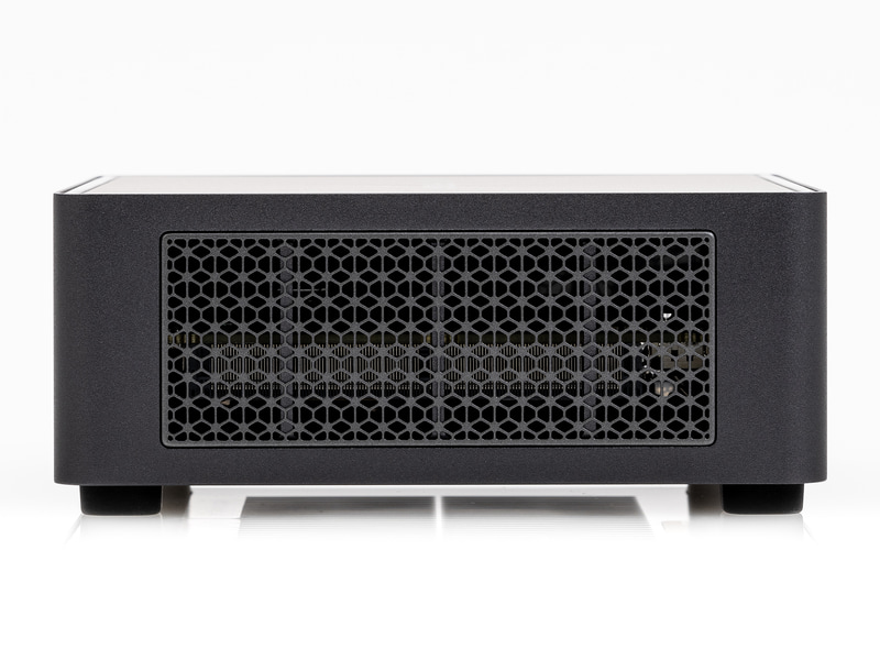 左右側面は通気口のみ