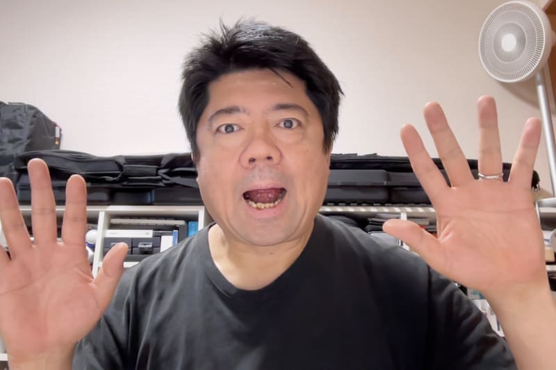 カメラアプリ「Photo Booth」で撮影。室内灯下でも明るく、自然な発色で撮影可能だ