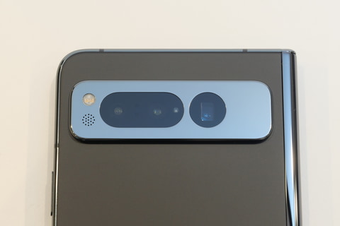 折りたたみ式スマートフォン デュアルカメラ グレー