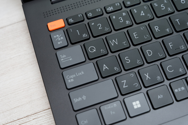 一部のキーのみ異なる配色で、少しおしゃれ感がある