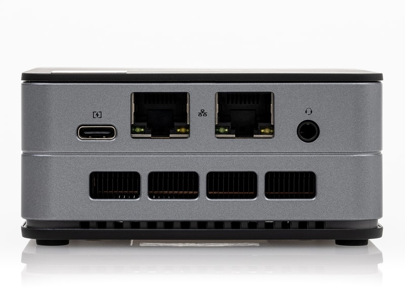 背面右から3.5mmオーディオジャック、Gigabit Ethernet×2、給電用のType-Cポート