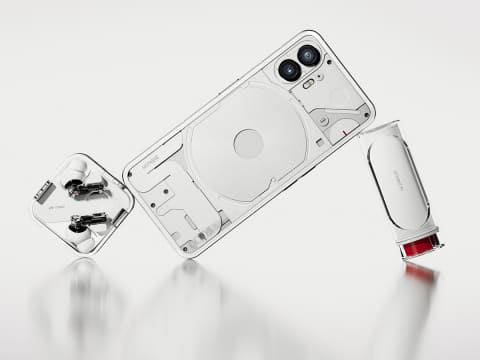 Nothing Phone (2)発表。性能が向上した背面シースルースマホ - PC Watch