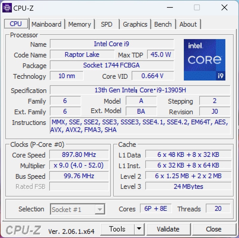 CPUは第13世代CoreプロセッサのCore i9-13905H。Pコアを6基、Eコアを8基搭載し、14コア/20スレッド、最大周波数5.40GHzという仕様だ