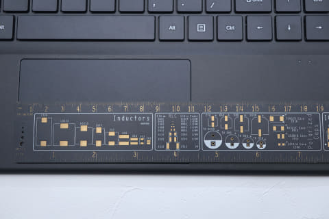 CHUWI UBook XPRO Core i7 + 専用キーボード付属 Amazon.co.jp: CHUWI UBook xpro タブレットPC 専用キーボード