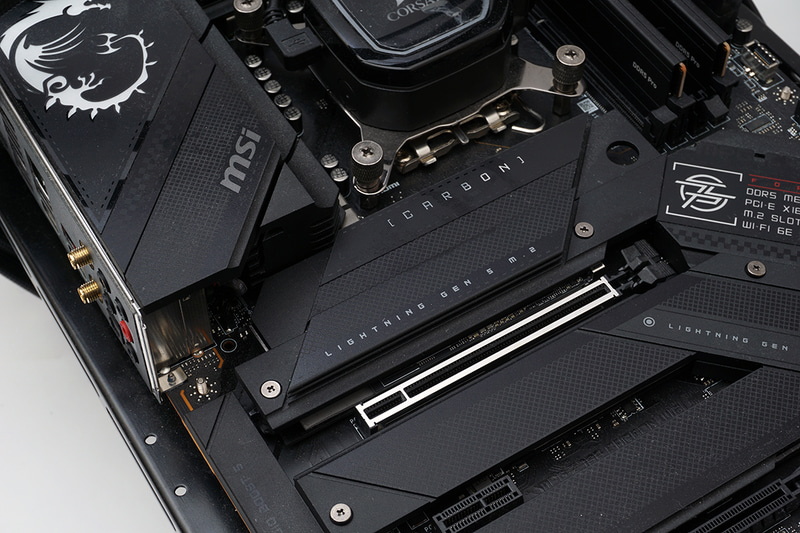 マザーボード付属ヒートシンク