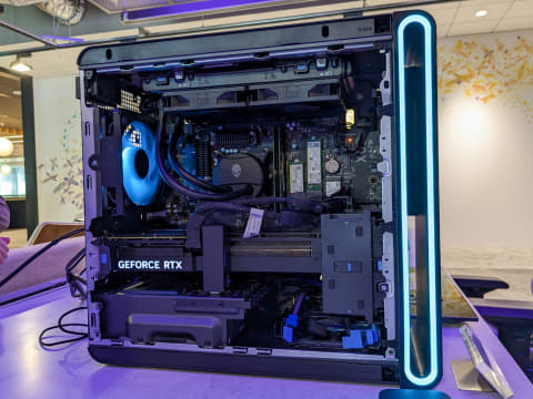 Alienware、第13世代Coreを搭載し小型化したゲーミングPC「Aurora R16