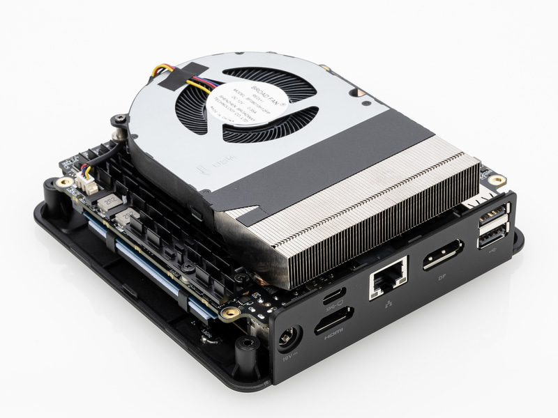 ヒートパイプとヒートシンク、ブロアファンが一体となった冷却システム「COLD WAVE 1.5