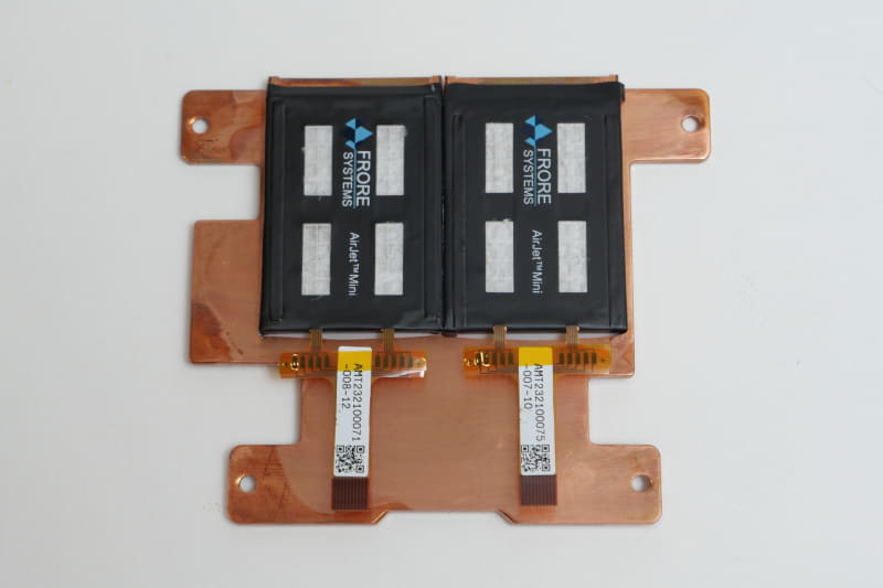 AirJet Miniが2基装着されたヒートスプレッダ