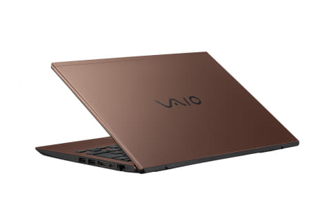 VAIO、16:10の縦長画面になった13.3型モバイルノート「VAIO S13」 - PC