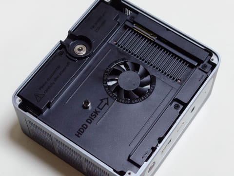 西川和久の不定期コラム】USB4が2つもあるRyzen 7搭載ミニPC