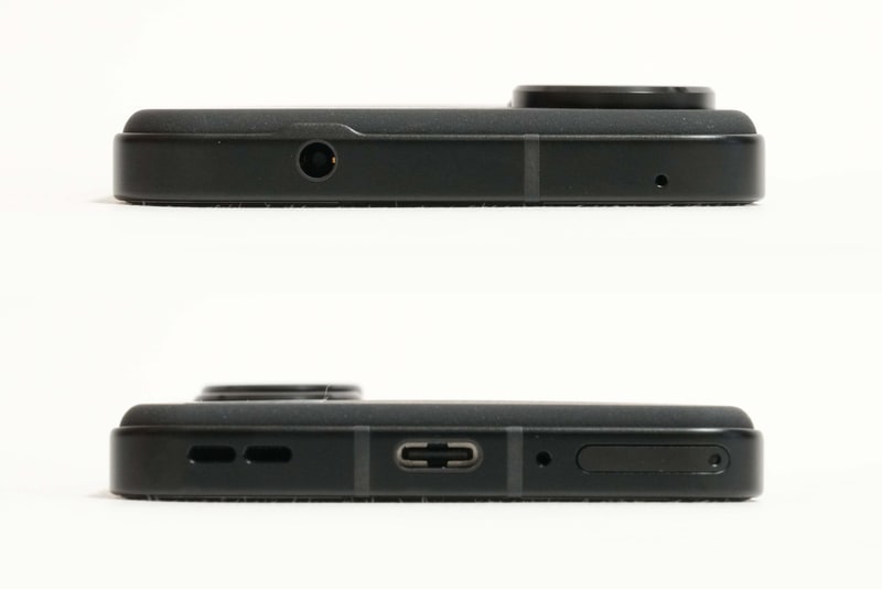 上面には3.5mmコンボジャック、マイク、下面にはスピーカー、USB 2.0 Type-C、マイク、SIMカードトレイを用意