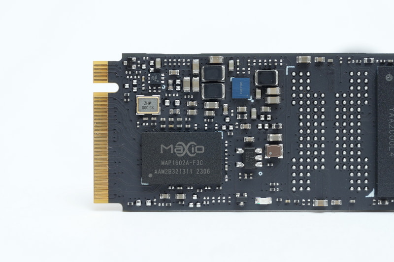 SSDコントローラは中国Maxio製「MAP1602」を採用。DRAMキャッシュは非搭載