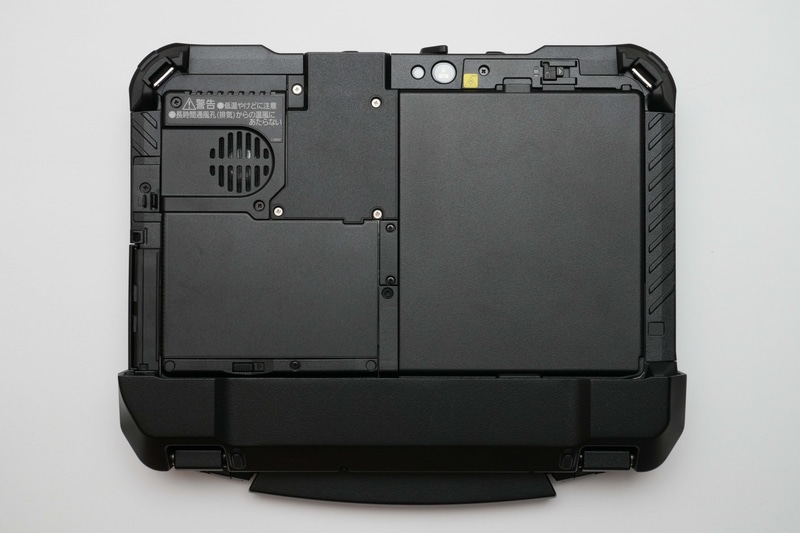 キーボードベース装着時の本体天面