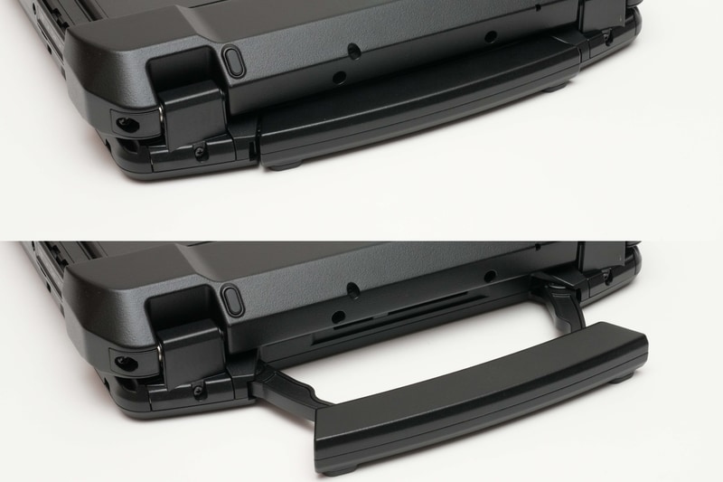 キーボードベースには引き出し式のハンドルが用意