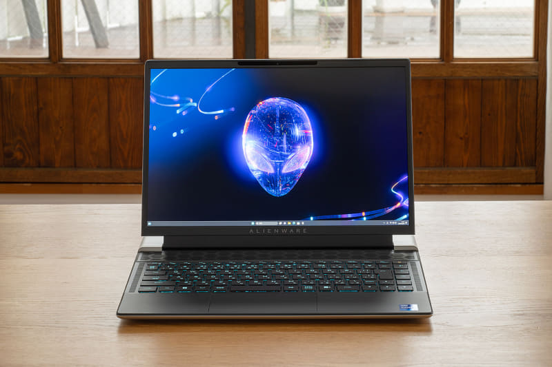 2,560×1,600ドット、16:10のディスプレイ