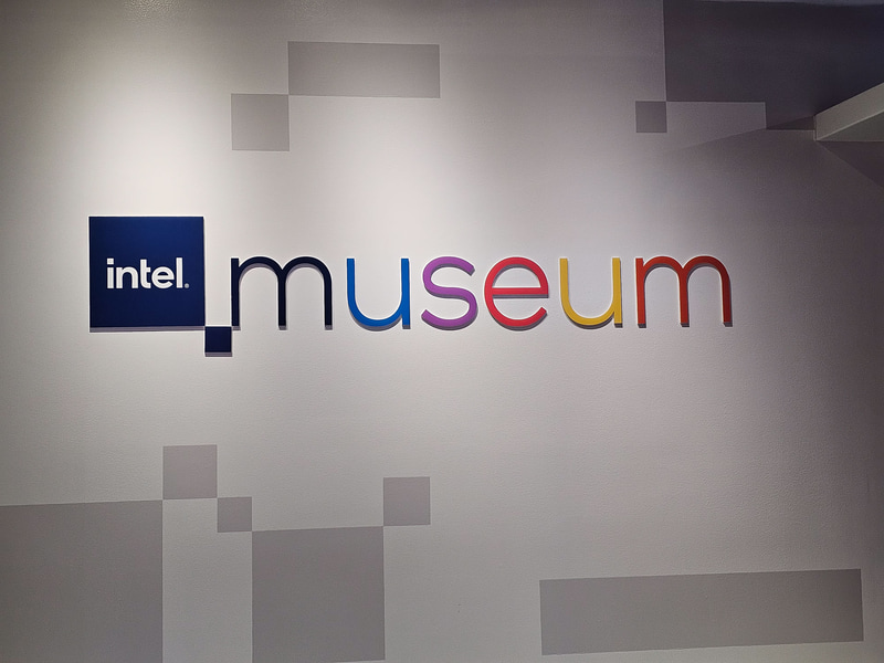 Intel Museumの入り口