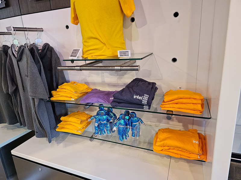 カンパニーストア