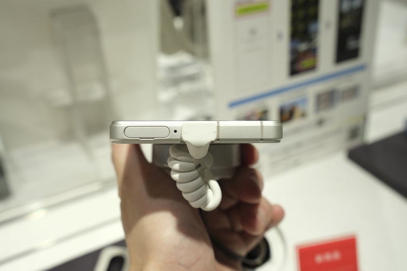 Xperia 5 V(プラチナシルバー)