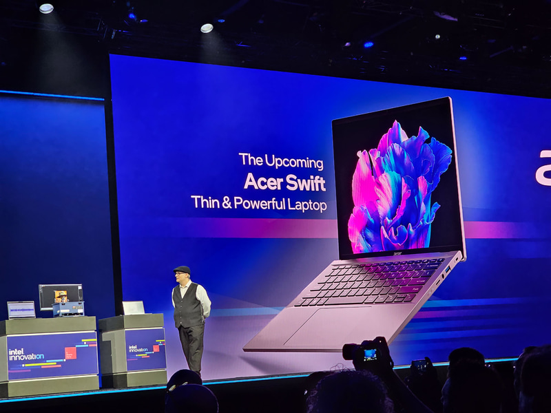 Core Ultra搭載Acer Swift