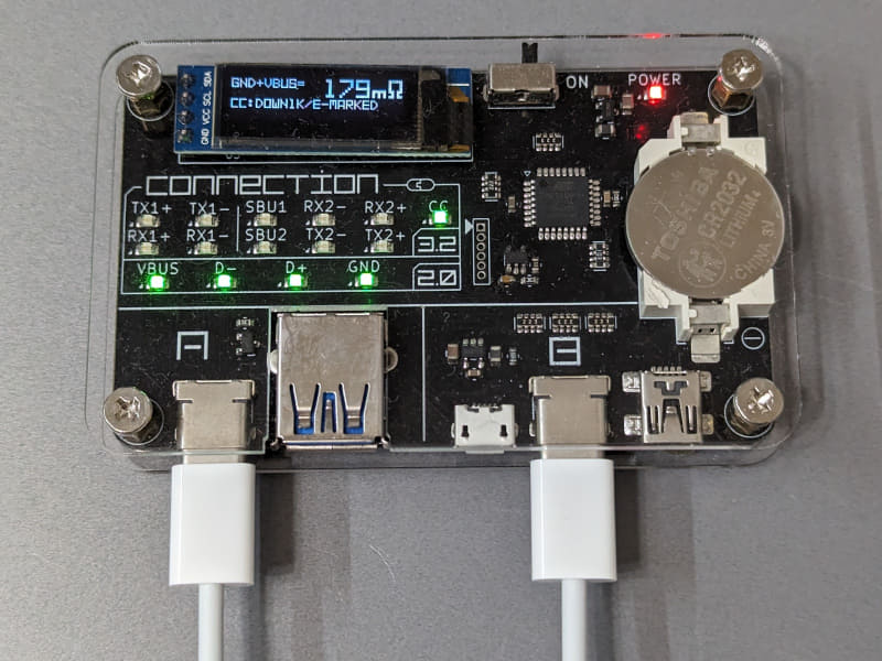 iPad付属のUSB Type-Cケーブルは、市販のチェッカーで確認する限り、USB 2.0対応であることが分かる。チェッカーを用いたUSBケーブルのスペックの調べ方もある(参考：<a href="https://pc.watch.impress.co.jp/docs/topic/feature/1531270.html" class="n" target="_blank">このUSBケーブル、何に使えるんだっけ？見た目で分からない仕様の判別法</a>)