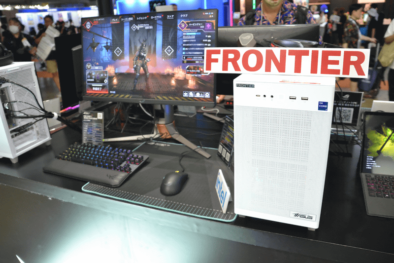 BTOメーカーによる「POWERED BY ASUS」PCも出展