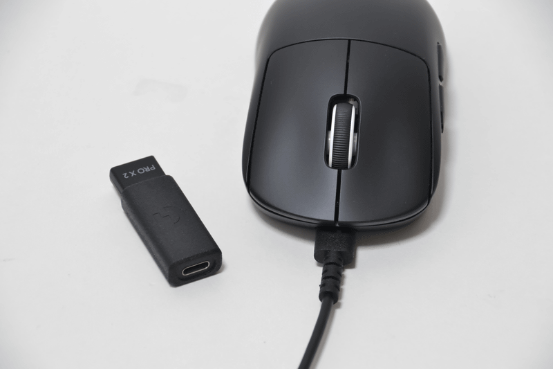 充電時にはアダプターエクステンションからケーブルを抜き、本体に挿せばいい