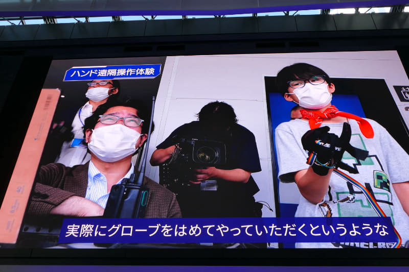 ソフトウェアと制御担当の吉崎ディレクターは教育にも力を注いだ