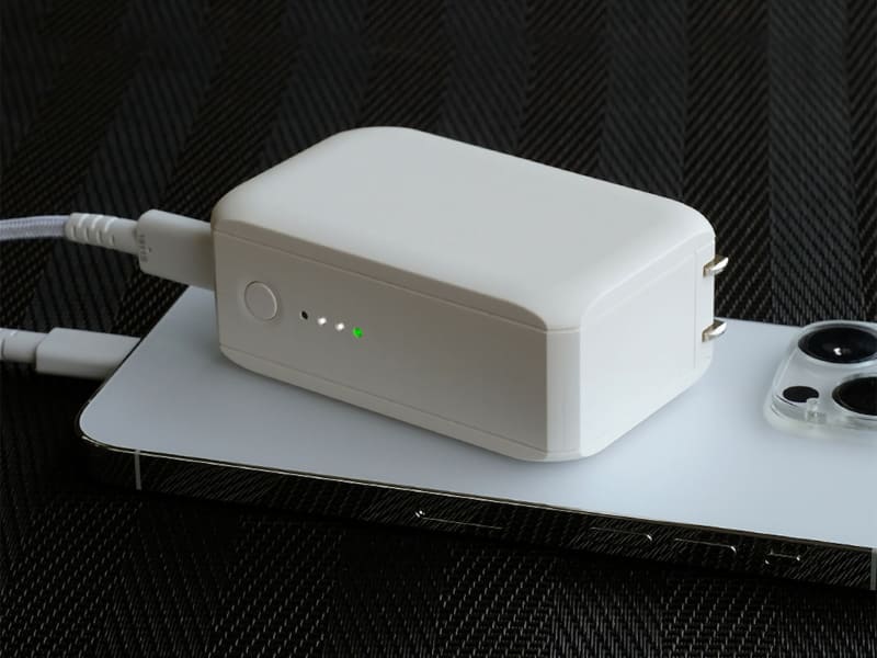 ACポケットチャージャー01M(ホワイト)