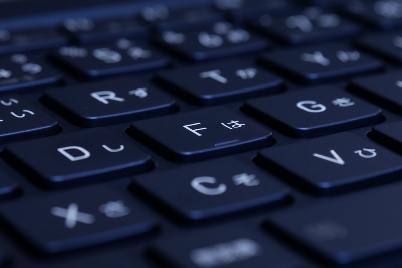 ストロークは標準1.5mmだが、オプションで2.0mmとやや深めのストロークのキーボードも選択できる。タッチはやや軽めだが、しっかりとしたクリック感があり打鍵感も良好