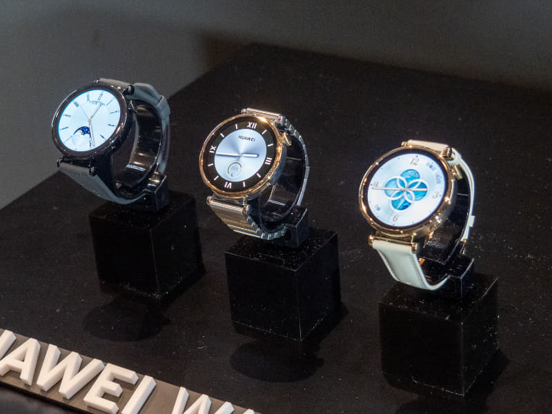 ブラック、シルバー、ホワイトの3色を用意