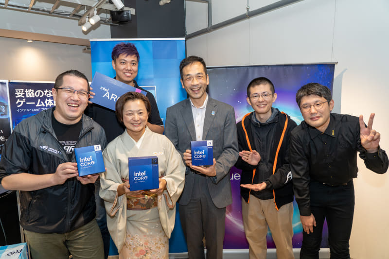 インテル株式会社 マーケティング本部長の上野晶子氏も来場していた