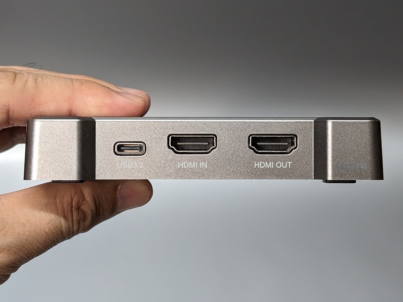 USB 3.2対応のUSB Type-Cポートと、HDMIポートを搭載。パススルーにも対応する