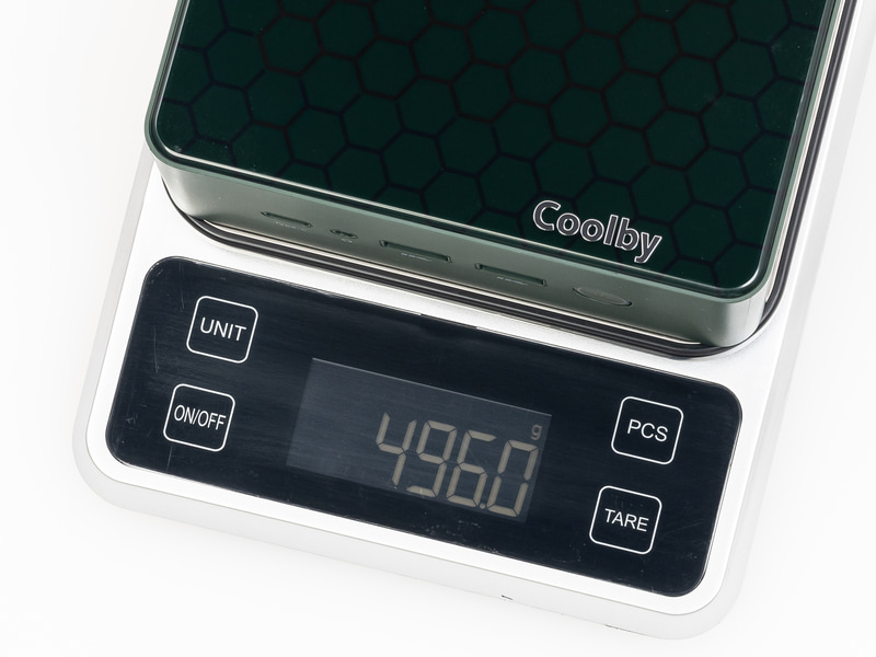 本体重量は実測値で約496g