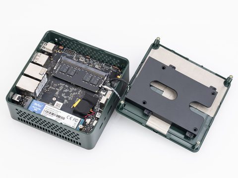 PC短評】N100なのになぜRGB LED付けた？遊び心入りミニPC「Coolby