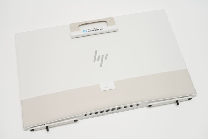 ボディには再生アルミニウムや再生プラスチックが随所に使用されている